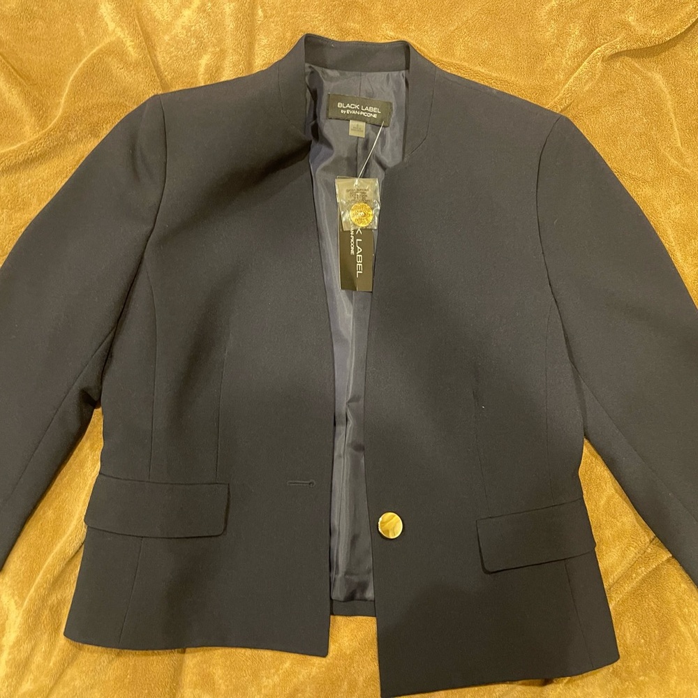 Brand new three fourth sleeve blazer.